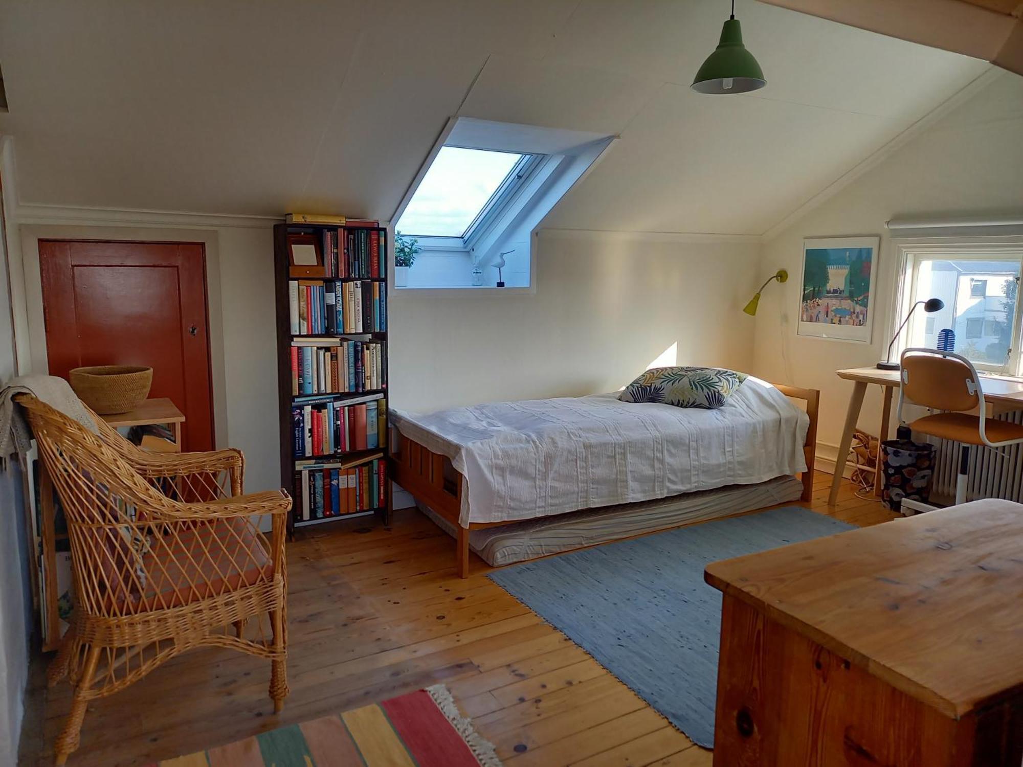 Ljust Boende, Egen Ingang Och Traedgard I Centrum Varberg Extérieur photo
