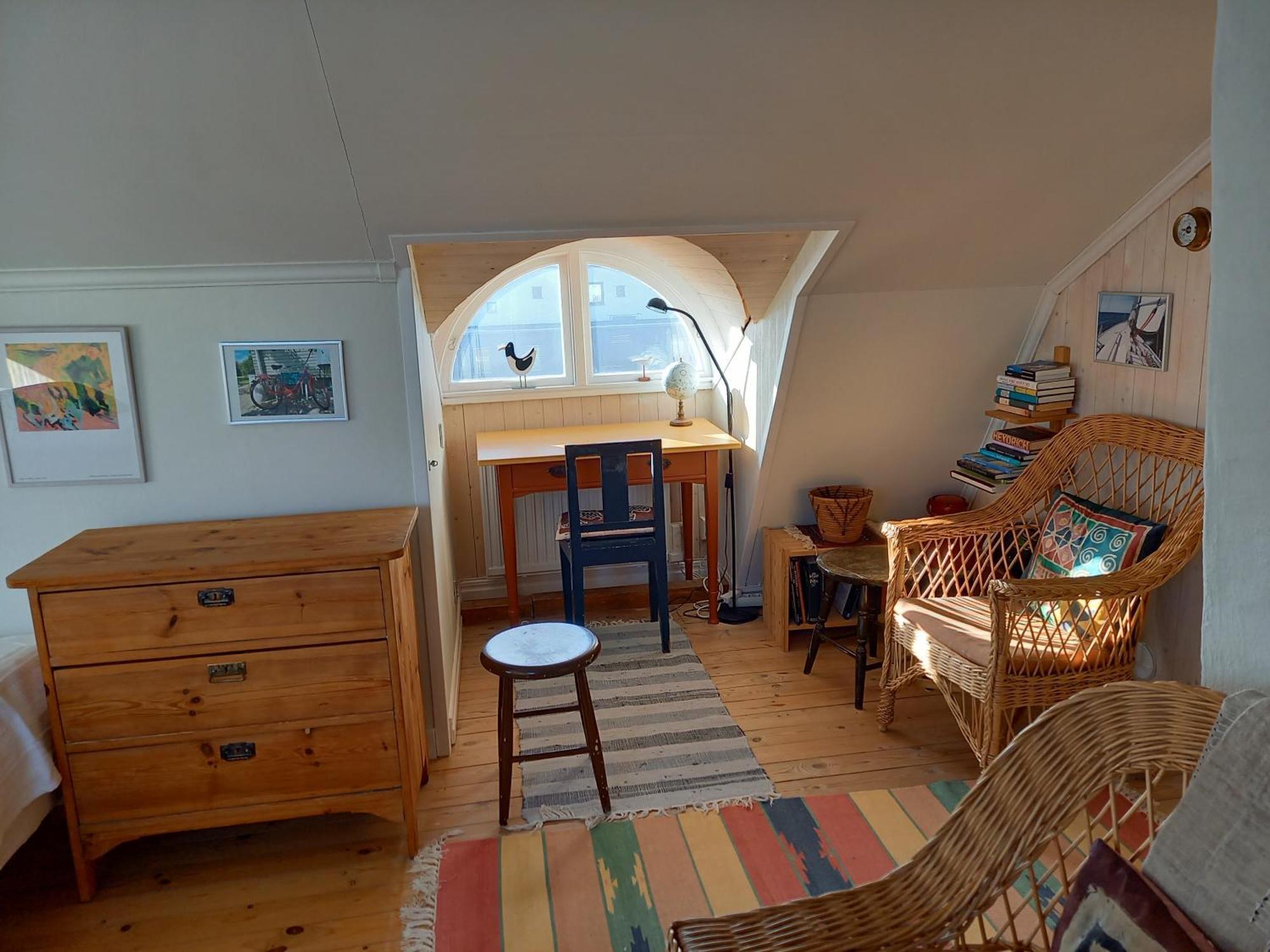 Ljust Boende, Egen Ingang Och Traedgard I Centrum Varberg Extérieur photo